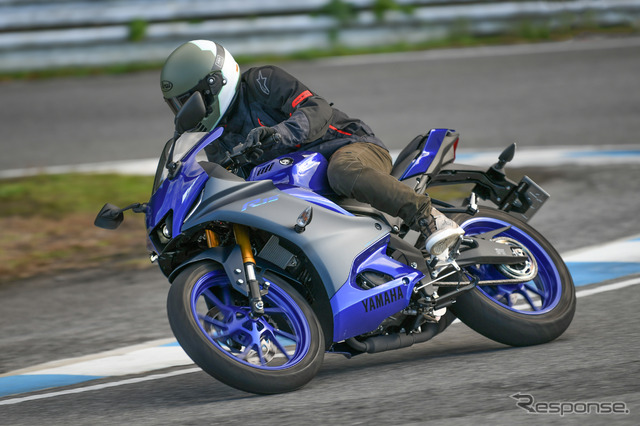 ヤマハ YZF-R15