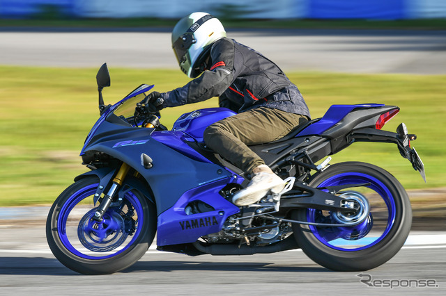 ヤマハ YZF-R15