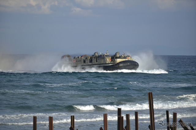 海上自衛隊のLCAC（同型）