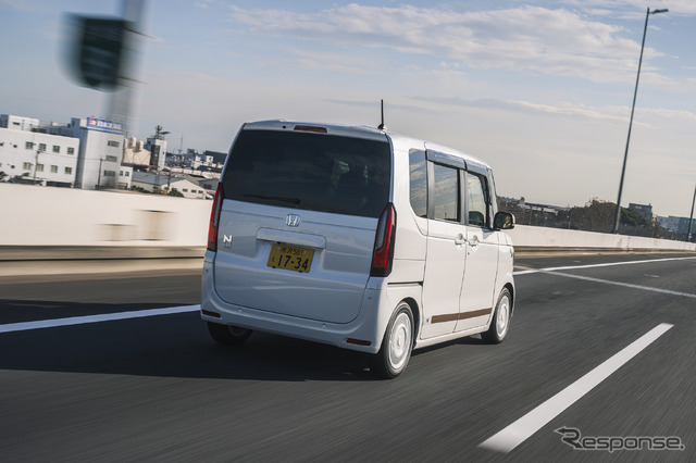 Honda新型N-BOX純正アクセサリー装着車