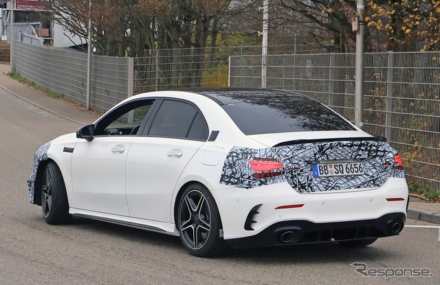 メルセデスAMG A35セダン 改良新型プロトタイプ（スクープ写真）