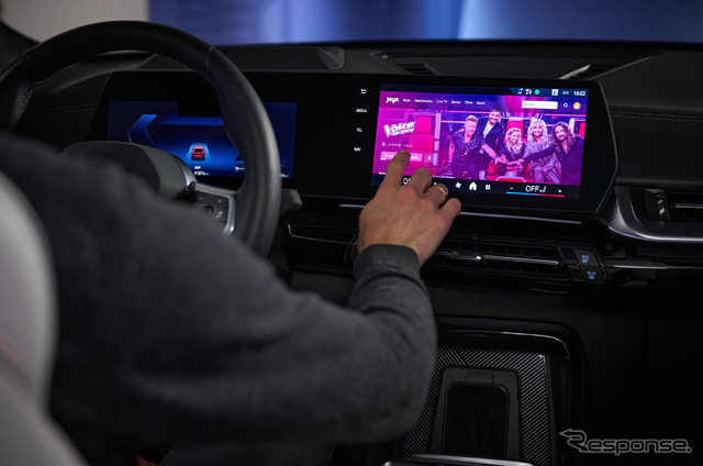 BMWの「OS8.5」と「OS9」搭載車のセンターディスプレイでさまざまな映像コンテンツの視聴が可能に