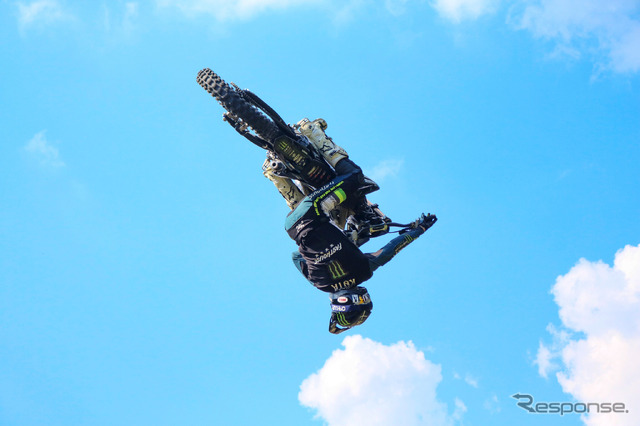 日本人初のFMXプロライダーとして国内外で活躍する釘村 孝太選手