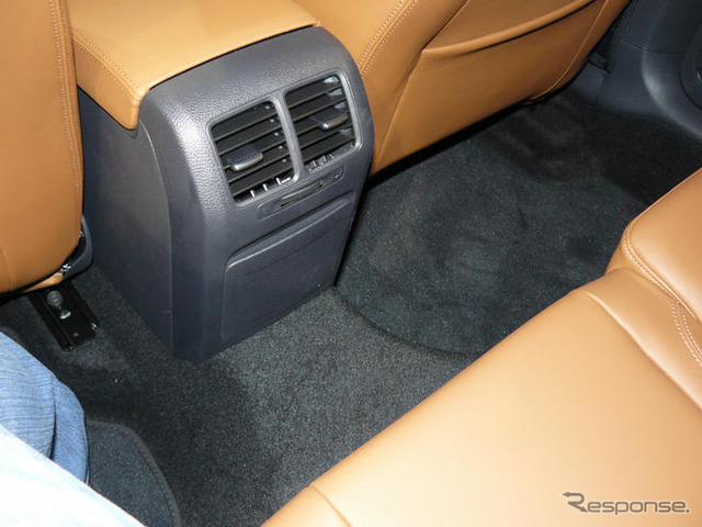 【VW ゴルフ 新型発表】180cm+・90kg+チェック…後席はアジアを考慮か