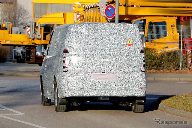 VW トランスポーターT7 ピックアップトラック仕様のプロトタイプ(スクープ写真)