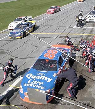 デイトナ500フォード圧勝「これじゃワンメークレースだ」とGMクレーム
