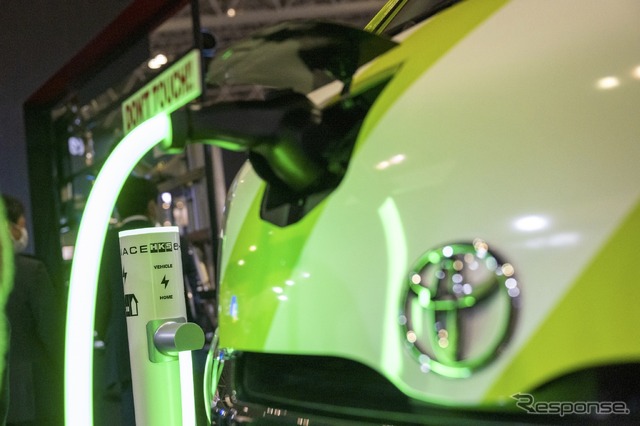あのHKSがハイエースをPHEVにしちゃった!カーボンニュートラルもチューニングも本気のHKS…東京オートサロン2024