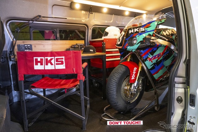 あのHKSがハイエースをPHEVにしちゃった!カーボンニュートラルもチューニングも本気のHKS…東京オートサロン2024