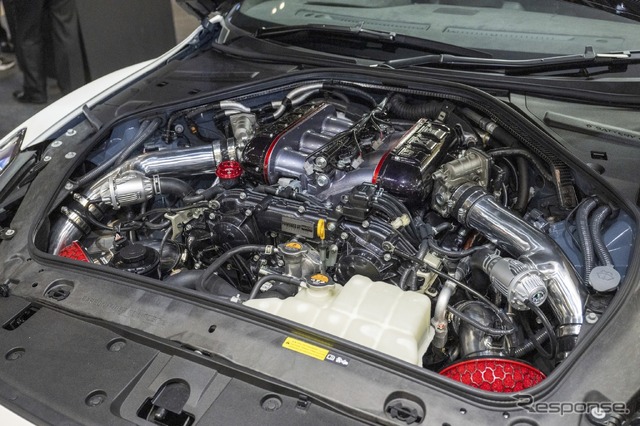 あのHKSがハイエースをPHEVにしちゃった!カーボンニュートラルもチューニングも本気のHKS…東京オートサロン2024