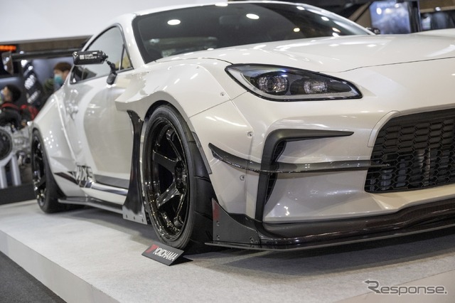 あのHKSがハイエースをPHEVにしちゃった!カーボンニュートラルもチューニングも本気のHKS…東京オートサロン2024