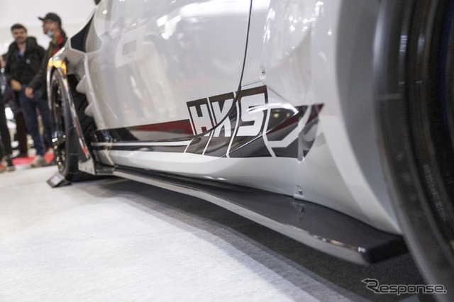 あのHKSがハイエースをPHEVにしちゃった!カーボンニュートラルもチューニングも本気のHKS…東京オートサロン2024