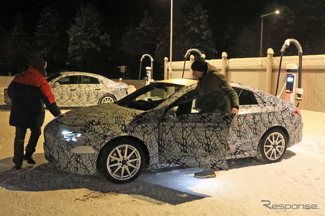 メルセデスベンツ CLA 次期型プロトタイプ(スクープ写真)