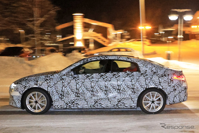 メルセデスベンツ CLA 次期型プロトタイプ(スクープ写真)