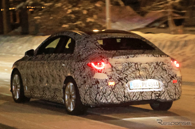メルセデスベンツ CLA 次期型プロトタイプ(スクープ写真)