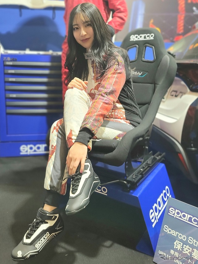 エンパイヤ自動車(SPARCO)