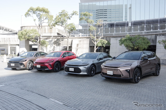新型クラウン4兄弟