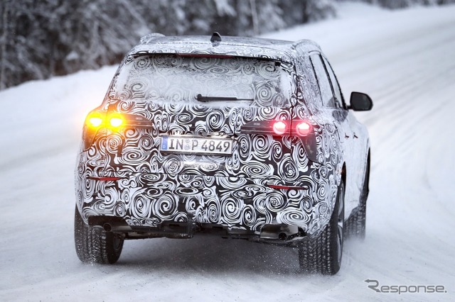 アウディ Q7 次期型と見られるプロトタイプ車両(スクープ写真)