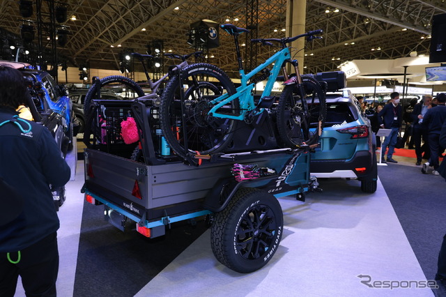 スバル・レガシィ・アウトバックBOOSTGEARパッケージ(東京オートサロン2024)