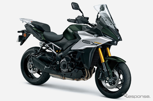 スズキ GSX-S1000GX(パールマットシャドーグリーン)