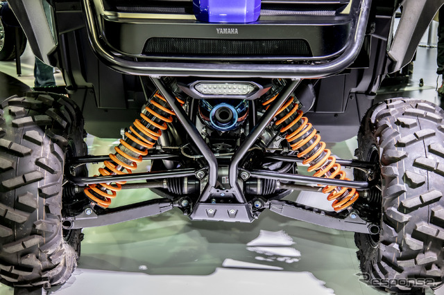 ヤマハ発動機「YXZ1000R」(水素エンジン搭載)