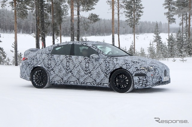 メルセデスAMG EQAセダン プロトタイプ(スクープ写真)