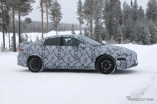 メルセデスAMG EQAセダン プロトタイプ(スクープ写真)