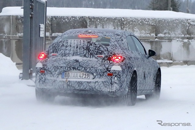 メルセデスAMG EQAセダン プロトタイプ(スクープ写真)