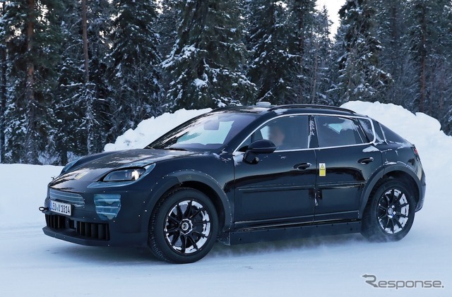 ポルシェ カイエン EV プロトタイプ(スクープ写真)