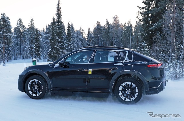 ポルシェ カイエン EV プロトタイプ(スクープ写真)