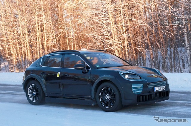 ポルシェ カイエン EV プロトタイプ(スクープ写真)