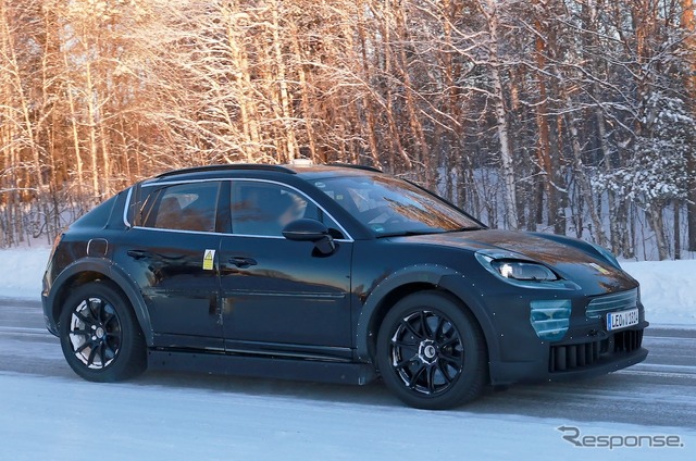 ポルシェ カイエン EV プロトタイプ(スクープ写真)