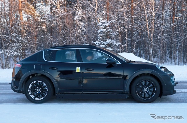 ポルシェ カイエン EV プロトタイプ(スクープ写真)