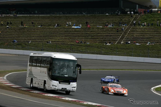 【SUPER GT 第3戦】レース以外でもおおにぎわい