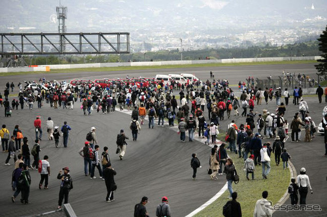 【SUPER GT 第3戦】レース以外でもおおにぎわい