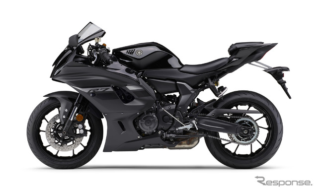 ヤマハ YZF-R7 ABS(ブラック)