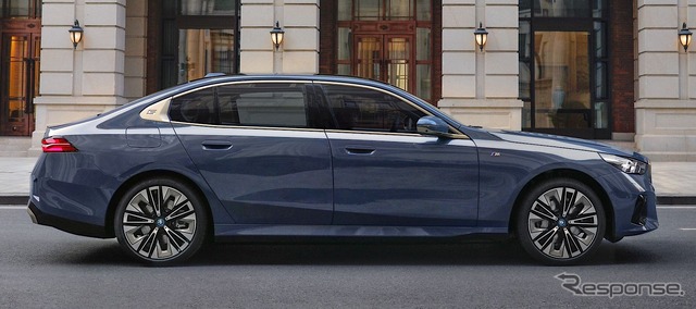 BMW i5 のロングホイールベース(中国仕様)