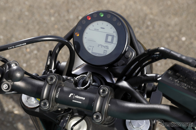 指出瑞貴カスタムのヤマハ XSR700