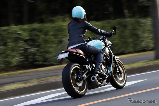 指出瑞貴カスタムのヤマハ XSR700