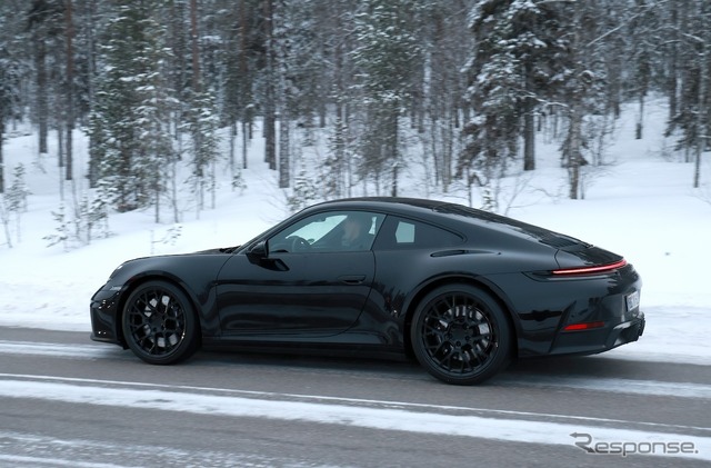 ポルシェ 911 改良新型プロトタイプ(スクープ写真)