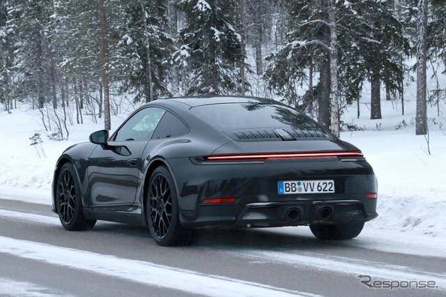 ポルシェ 911 改良新型プロトタイプ(スクープ写真)