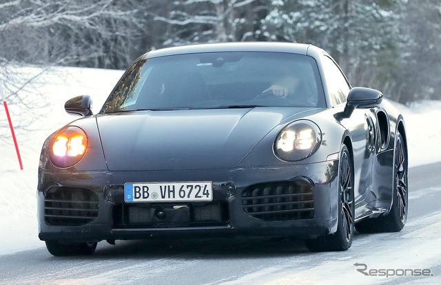 ポルシェ 911ターボ 改良新型プロトタイプ(スクープ写真)