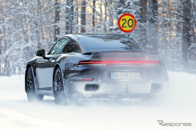 ポルシェ 911ターボ 改良新型プロトタイプ(スクープ写真)
