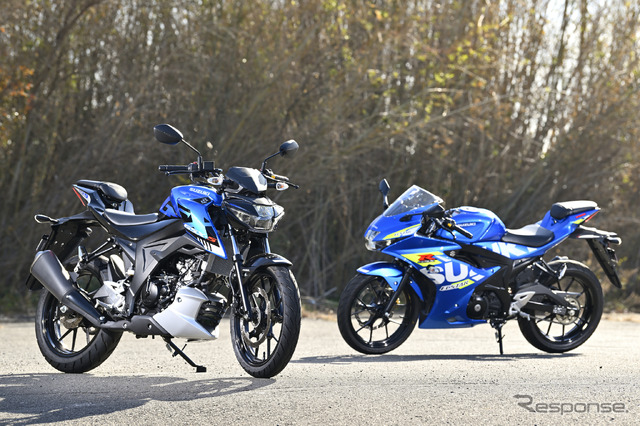 スズキ GSX-S125(左)とGSX-R125(右)