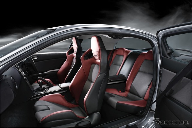 マツダRX-8スピリットR。RX-8の最終仕様(2011年発売)