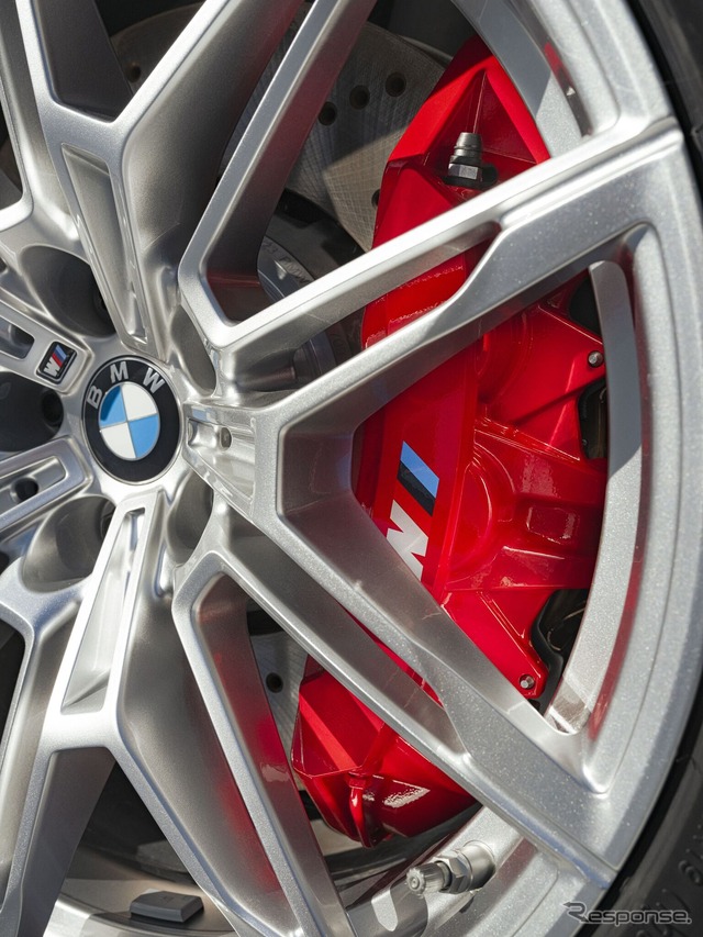 BMW M4 コンペティション・カブリオレ with M xDrive 改良新型
