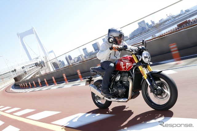 トライアンフ スビード400