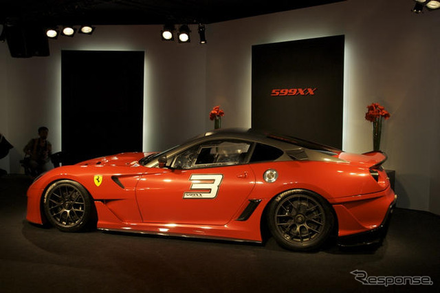フェラーリ 599XX…レース専用モデル日本初公開