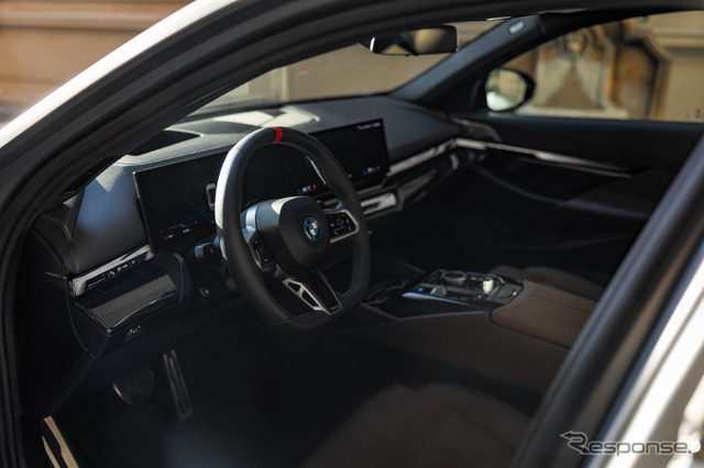 BMW i5 M60