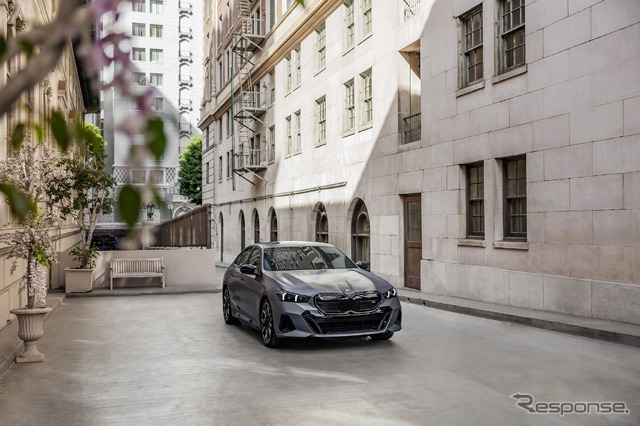 BMW i5 M60