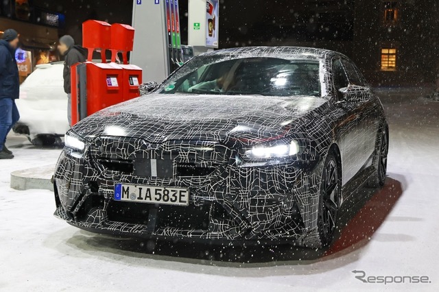 BMW M5セダン 新型プロトタイプ(スクープ写真)